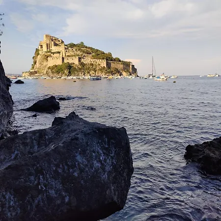 A Maddalena Ischia